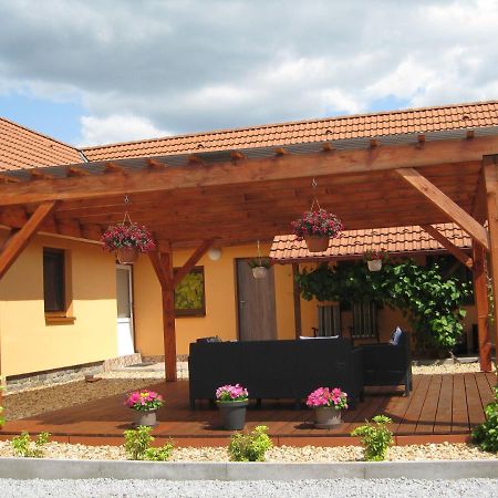 Apartmany Vcelka Hranice u Novych Hradu المظهر الخارجي الصورة