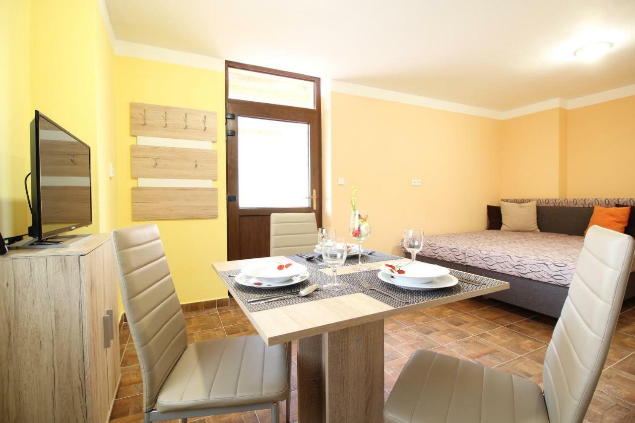 Apartmany Vcelka Hranice u Novych Hradu المظهر الخارجي الصورة